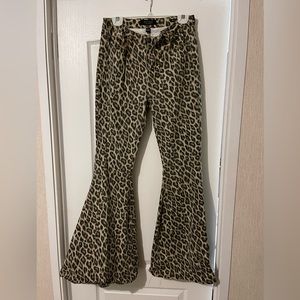 Judy Blue size 9 leopard print bell bottoms